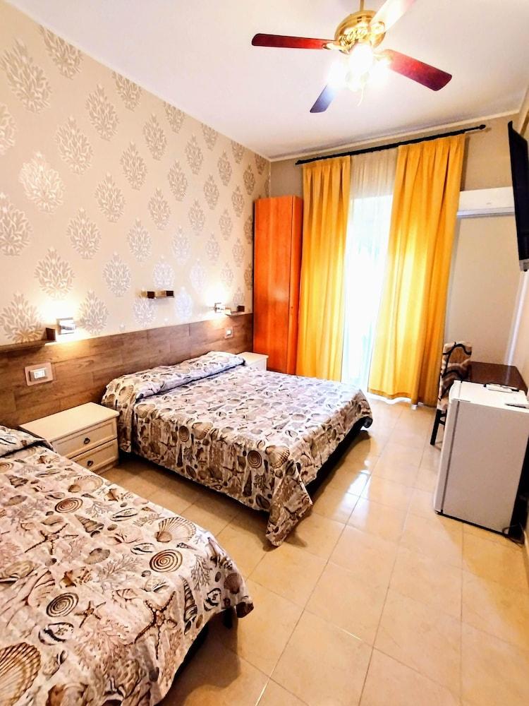 Bed & Breakfast Delle Palme Trapani Kültér fotó